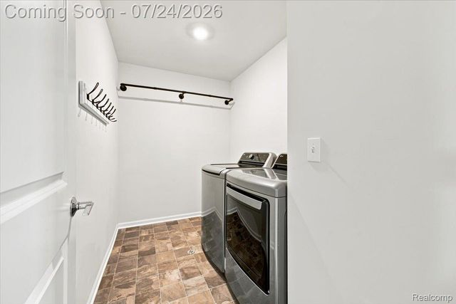 8678 Pioneer Street 9, Washington Township, MI 48094