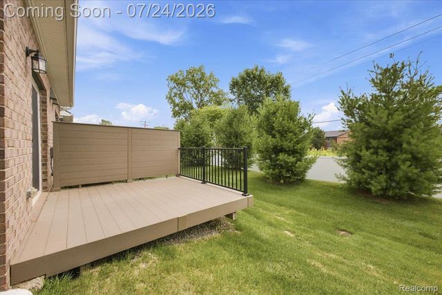 8678 Pioneer Street 9, Washington Township, MI 48094