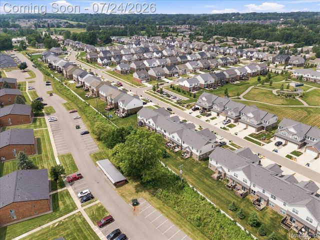 8678 Pioneer Street 9, Washington Township, MI 48094