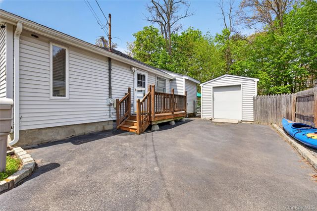 109 Eastview Road, Ronkonkoma, NY 11779