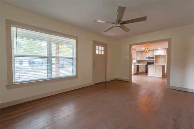 2701 Mckenzie Avenue, Waco, TX 76708