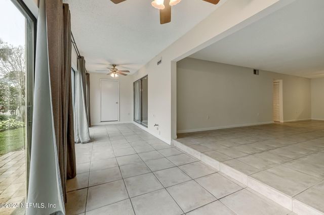 14750 BEACH Boulevard 75, Jacksonville, FL 32250