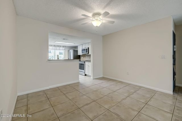 14750 BEACH Boulevard 75, Jacksonville, FL 32250