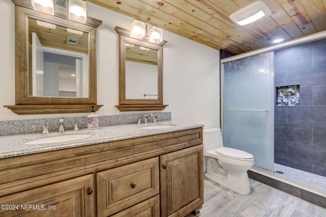 14750 BEACH Boulevard 75, Jacksonville, FL 32250