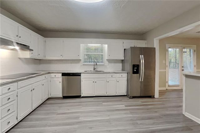 4116 Wendell Way, Snellville, GA 30039