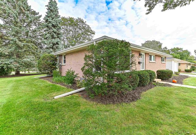 N89W15378 Cleveland Avenue, Menomonee Falls, WI 53051