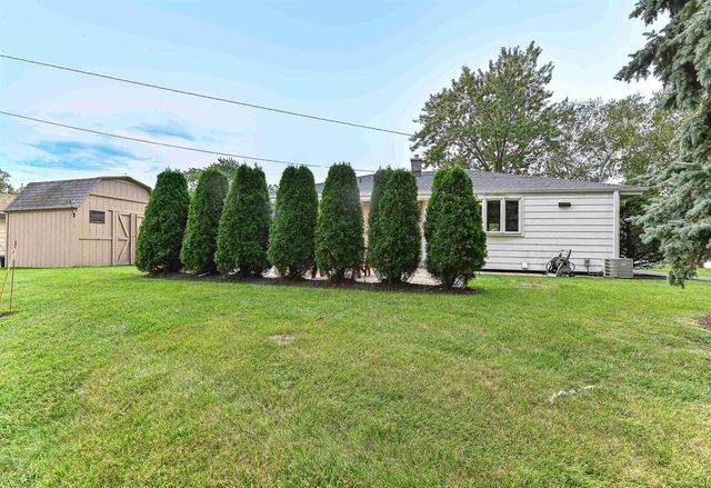 N89W15378 Cleveland Avenue, Menomonee Falls, WI 53051