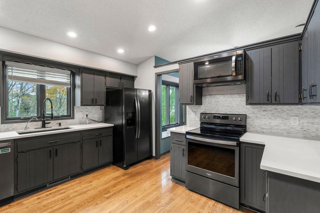 200 Meadow Drive, Loretto, MN 55357