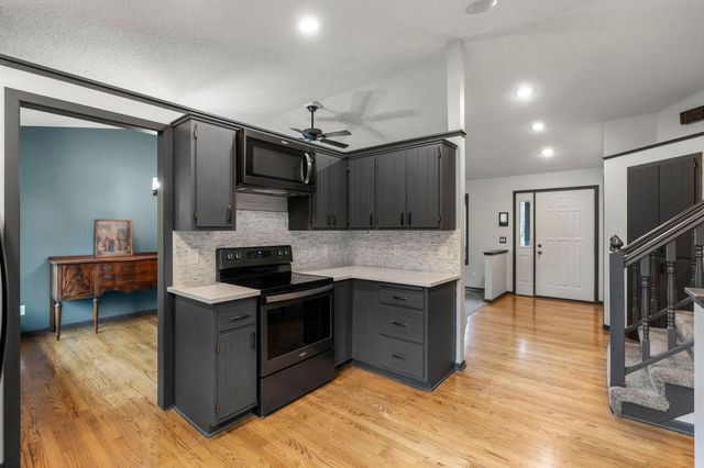 200 Meadow Drive, Loretto, MN 55357