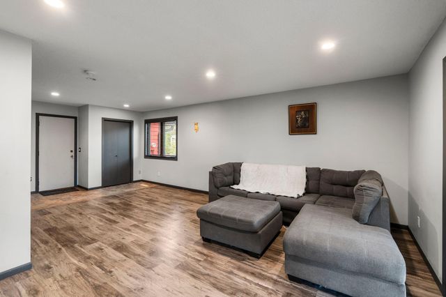 200 Meadow Drive, Loretto, MN 55357