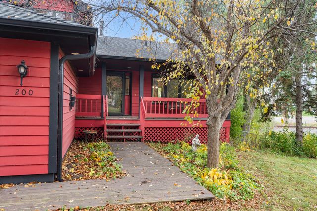 200 Meadow Drive, Loretto, MN 55357