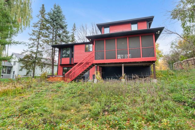 200 Meadow Drive, Loretto, MN 55357