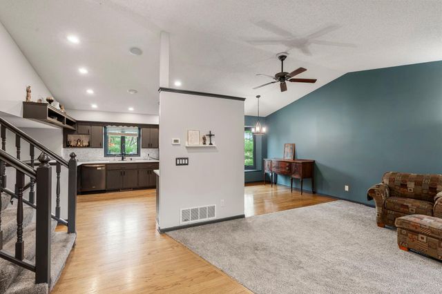 200 Meadow Drive, Loretto, MN 55357