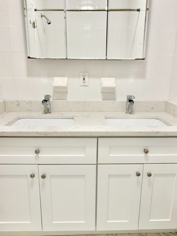 224 E 27th St Apt 2B, New York City, NY 10016