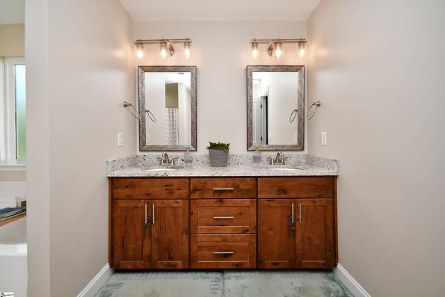 836 Haven Grey Road, Lyman, SC 29365