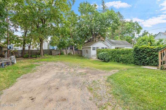 944 Park Avenue, Schenectady, NY 12308