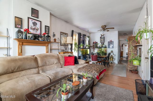 944 Park Avenue, Schenectady, NY 12308