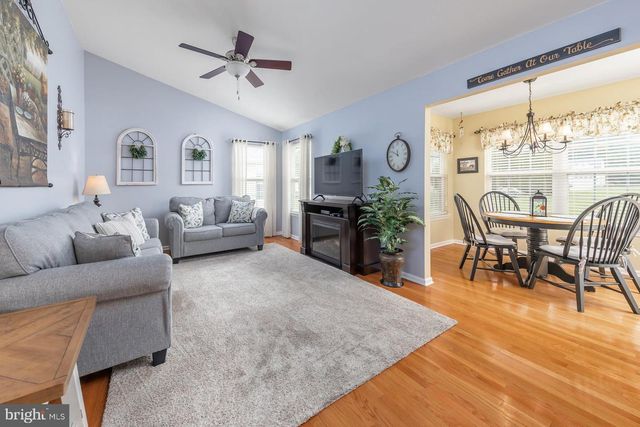 320 CHICKORY TRL, Mullica Hill, NJ 08062