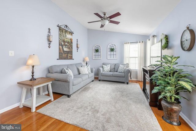 320 CHICKORY TRL, Mullica Hill, NJ 08062