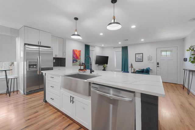 3450 Noah Street, Houston, TX 77021