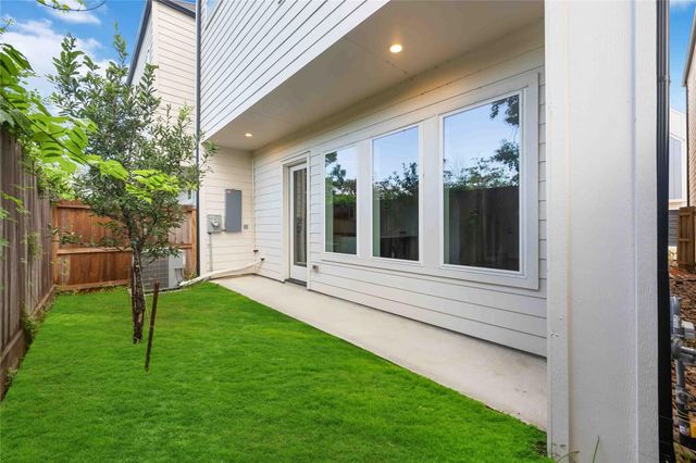 6107 De Campo Street, Houston, TX 77091