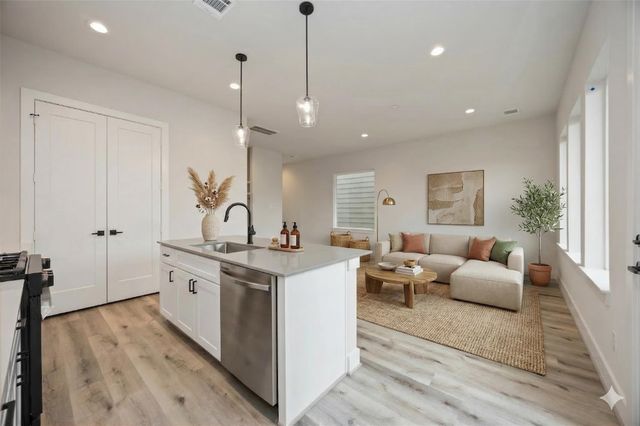 6107 De Campo Street, Houston, TX 77091