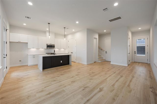 6107 De Campo Street, Houston, TX 77091