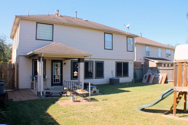 7910 Autumn Fall Street, Baytown, TX 77523