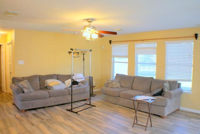 7910 Autumn Fall Street, Baytown, TX 77523