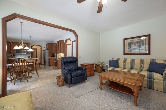 11597 Forest Meadows Circle NW, Uniontown, OH 44685