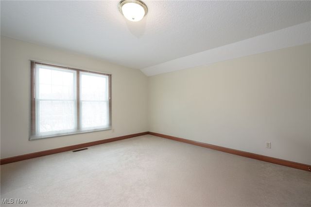 11597 Forest Meadows Circle NW, Uniontown, OH 44685