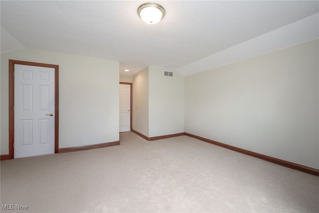 11597 Forest Meadows Circle NW, Uniontown, OH 44685