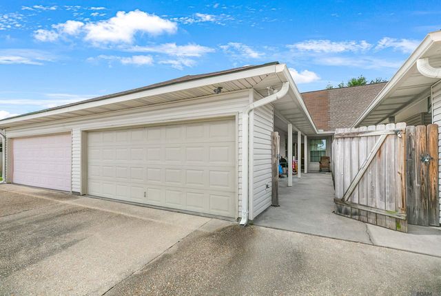 2937 Magazine Dr, Baton Rouge, LA 70816