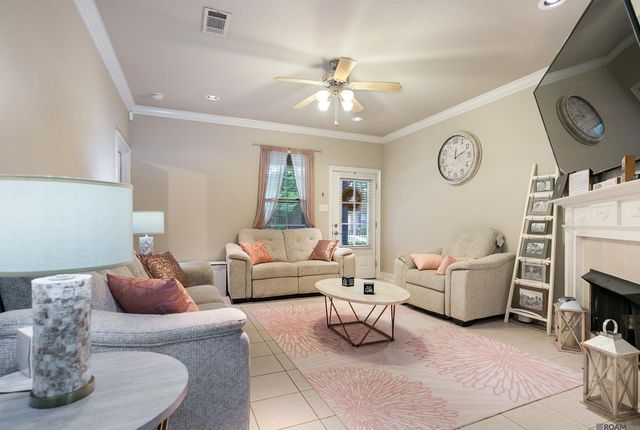 2937 Magazine Dr, Baton Rouge, LA 70816