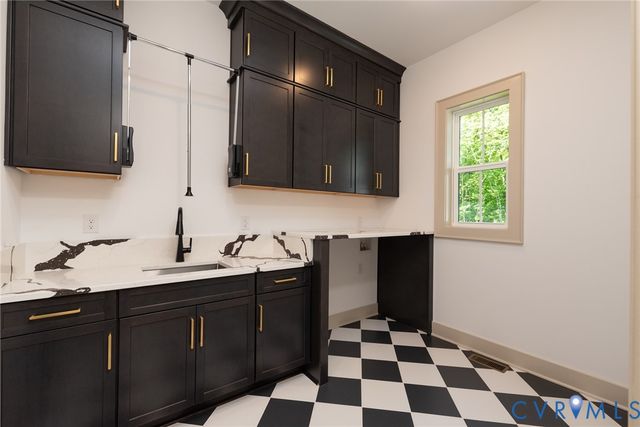 9022 Angels Share Dr, New Kent, VA 23124