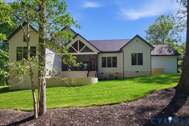 9022 Angels Share Dr, New Kent, VA 23124