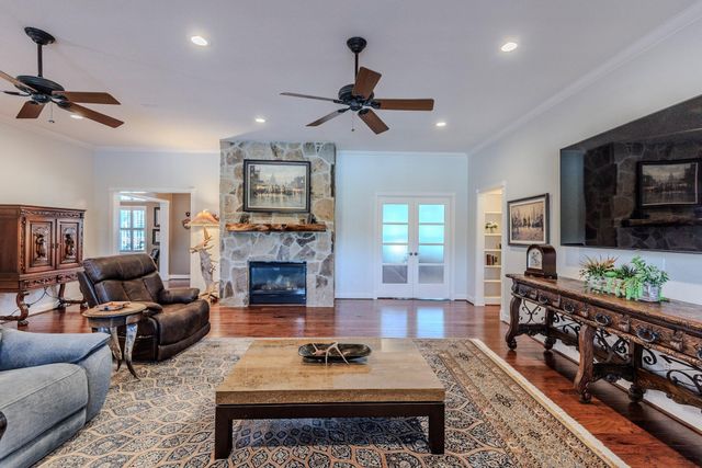 2903 Hinkles Ferry, Richmond, TX 77406
