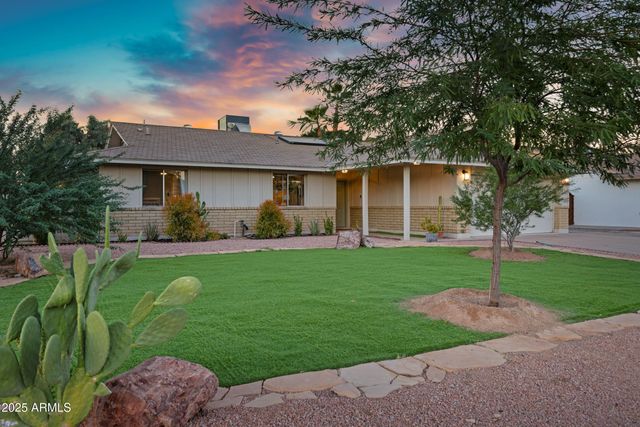 1824 W SELDON Lane, Phoenix, AZ 85021