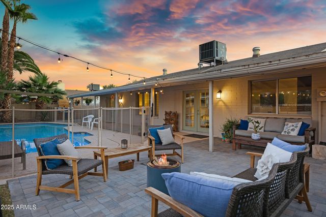 1824 W SELDON Lane, Phoenix, AZ 85021