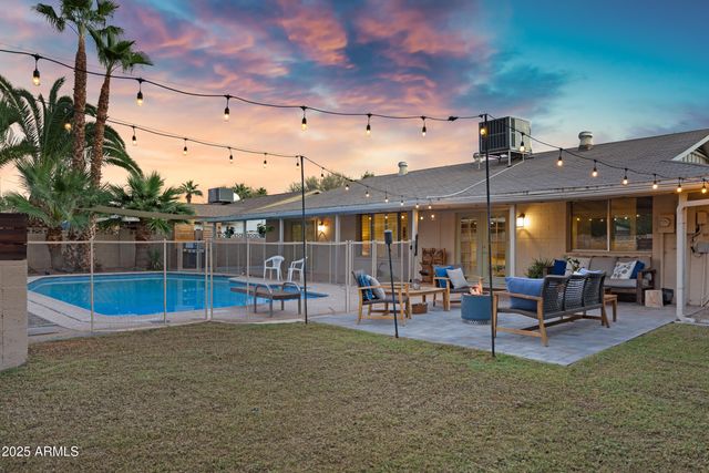 1824 W SELDON Lane, Phoenix, AZ 85021