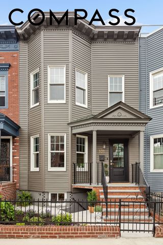 101 E 2nd Street, New York City, NY 11218