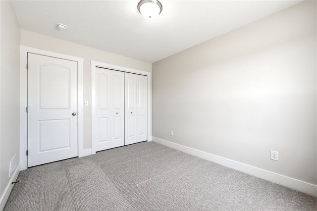 914 Indiana Avenue 14, South Haven, MI 49090