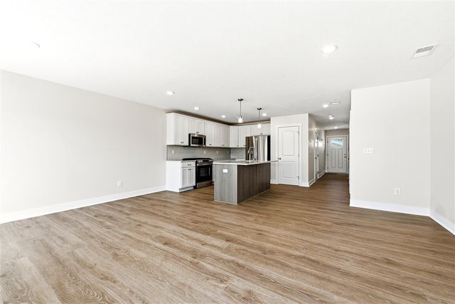 914 Indiana Avenue 14, South Haven, MI 49090