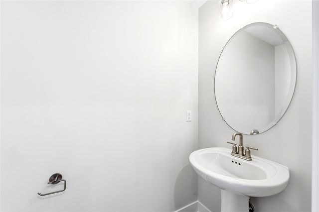 914 Indiana Avenue 14, South Haven, MI 49090