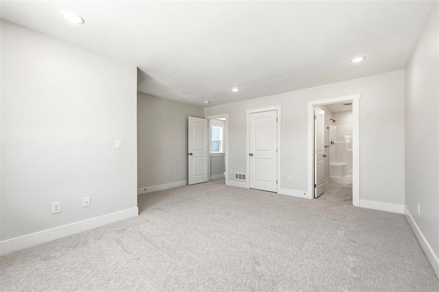 914 Indiana Avenue 14, South Haven, MI 49090