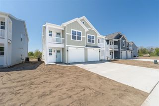 914 Indiana Avenue 14, South Haven, MI 49090