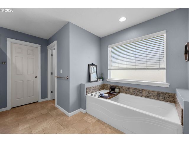 11509 Nw 30TH Ct, Vancouver, WA 98685