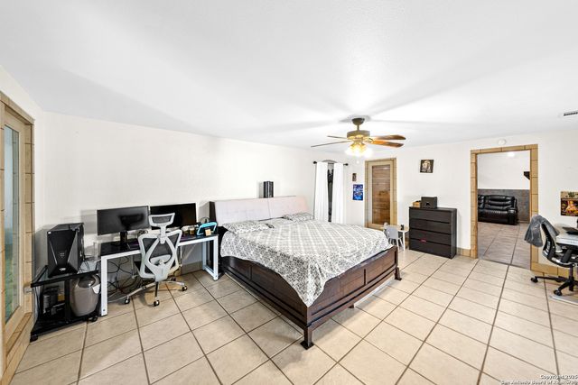 6071 US Highway 87 W, Sutherland Springs, TX 78161