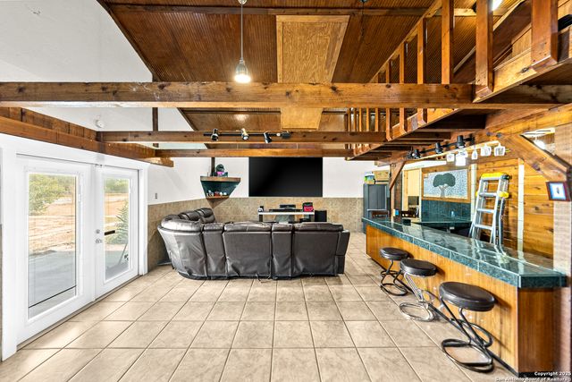 6071 US Highway 87 W, Sutherland Springs, TX 78161