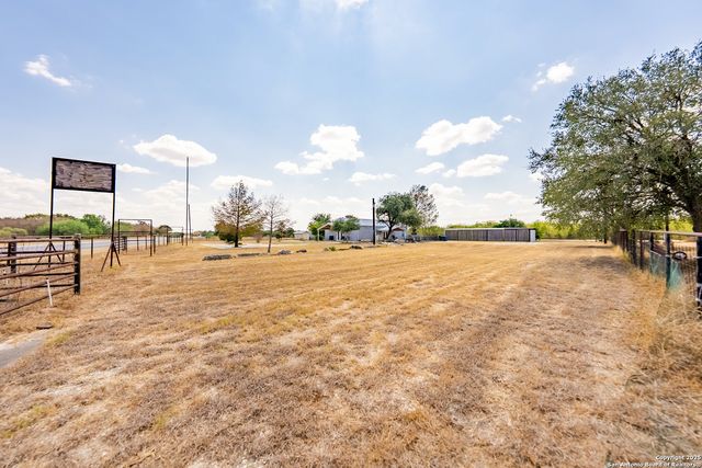 6071 US Highway 87 W, Sutherland Springs, TX 78161